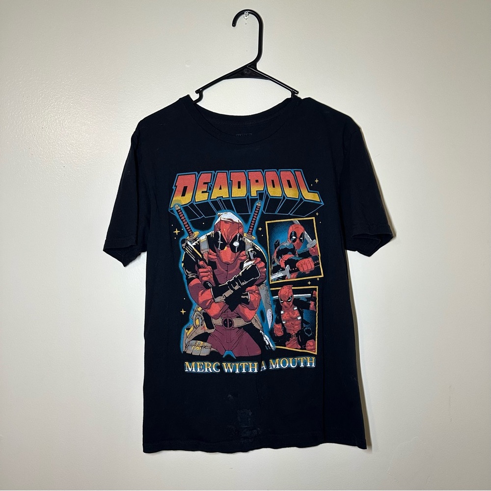 Marvel Deadpool Black‎ Graphic Shirt